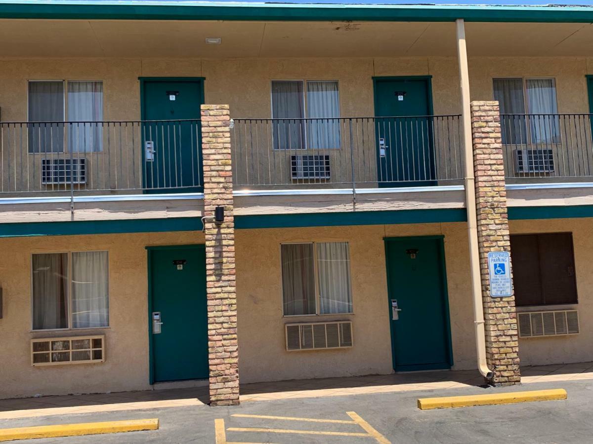 Windsor Inn Lake Havasu City Buitenkant foto